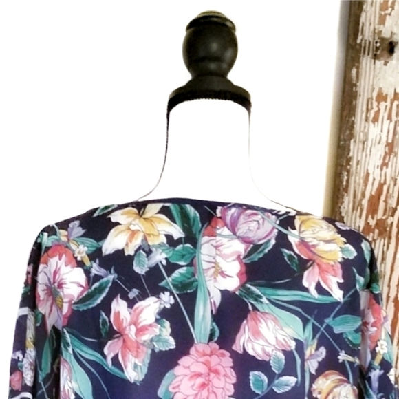 Liz Claiborne Secret Garden Floral Tunic Top Navy Size M - Picture 6 of 11